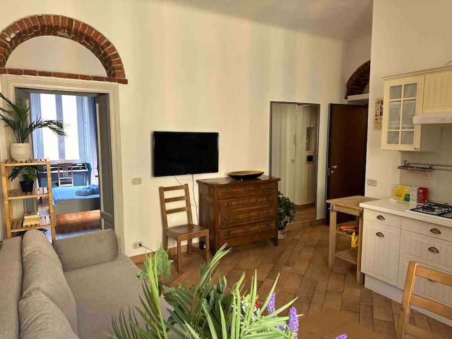 Xenia - Charming Garden In Porta Venezia Appartement *
